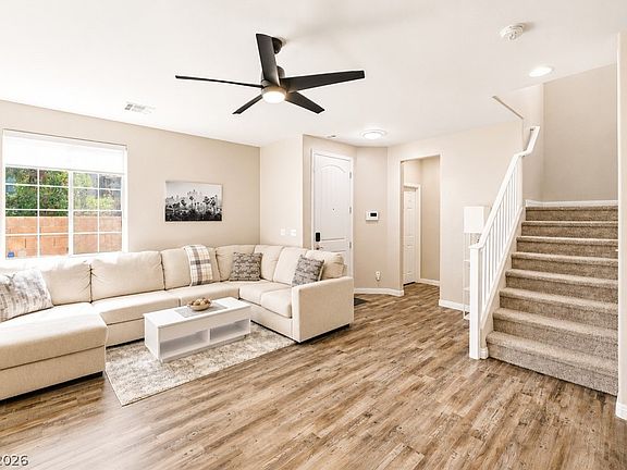5th image of 7940 Violet Dawn St