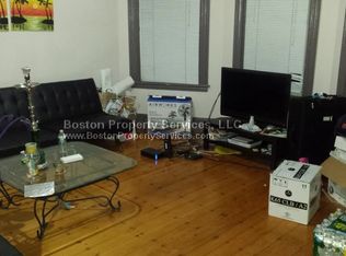 50 Calumet St #5R, Boston, MA 02120