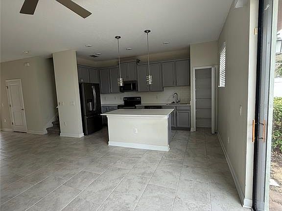 5th image of 1254 Royal Saint George Blvd
