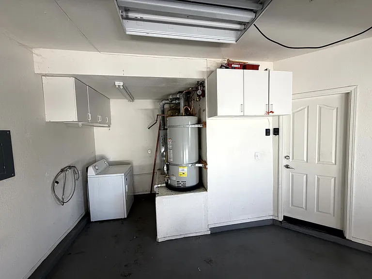 1537 Oyster Bay Ct — Photo 11