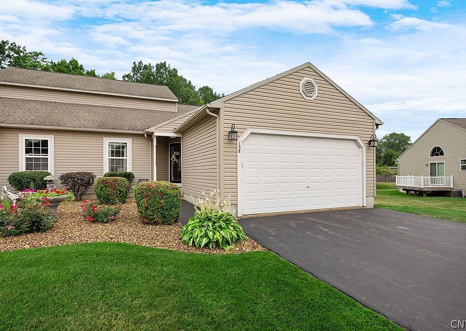 1st image of 158 Slindes Woods Cir