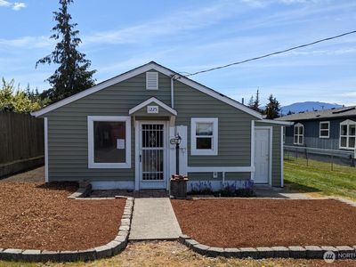 1225 W 5th Street, Port Angeles, WA, 98363