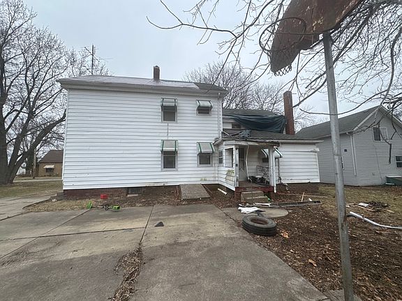 4th image of 819 Monroe St