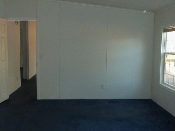 5th image of 144 Husky Ln
