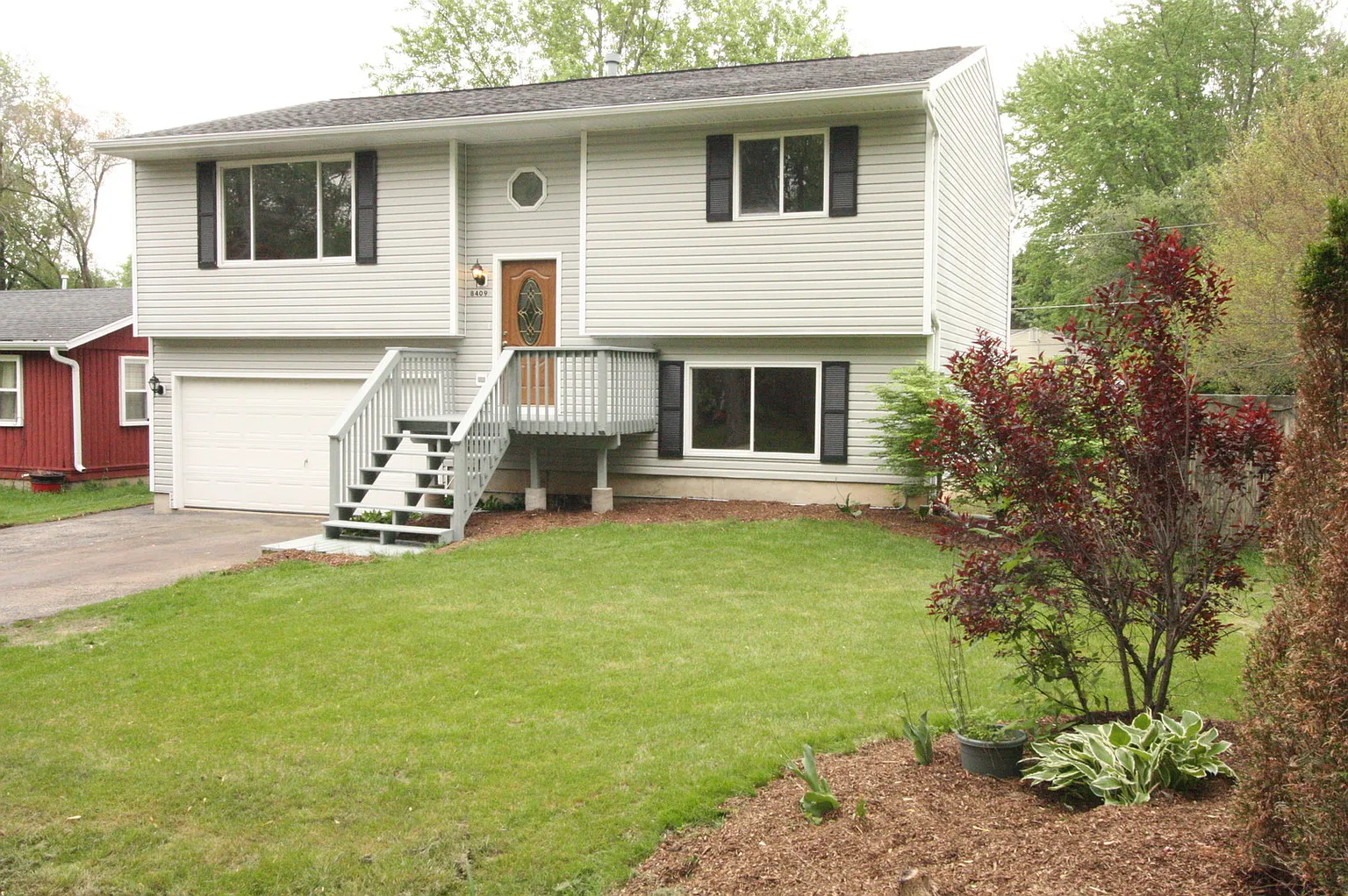 8409 Alden Rd photo 1