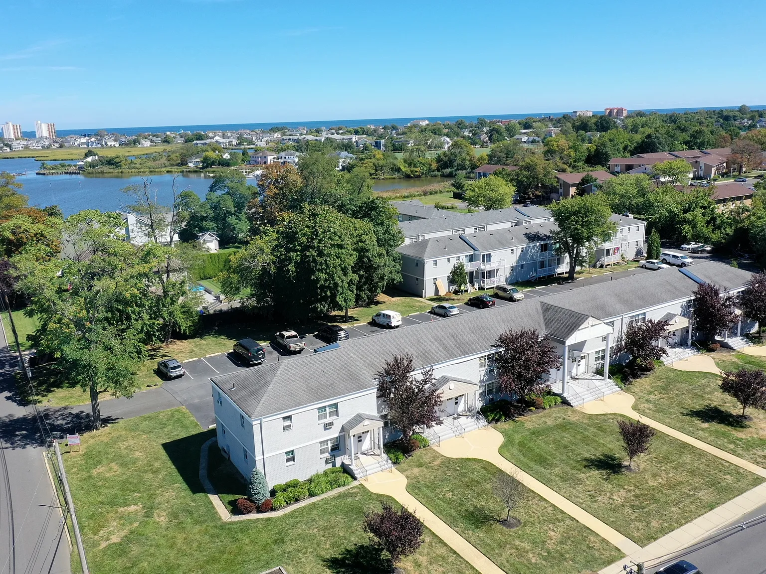 1 bed, 850 sqft, $2,250 — Photo 2