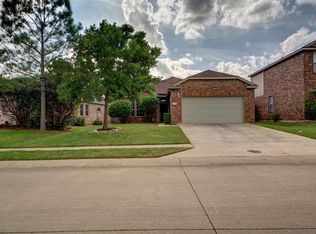 1117 Pine Ridge Rd, Roanoke, TX 76262