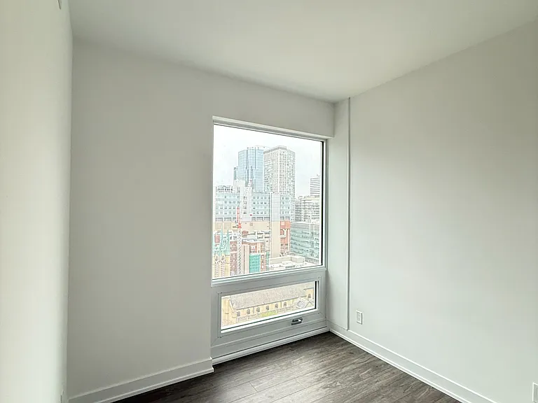 88 Queen St E #2110 — Photo 5