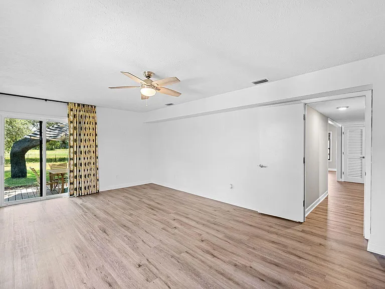 134 Marlin Cir — Photo 18
