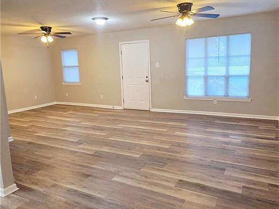 2nd image of 6984 Newton Dr