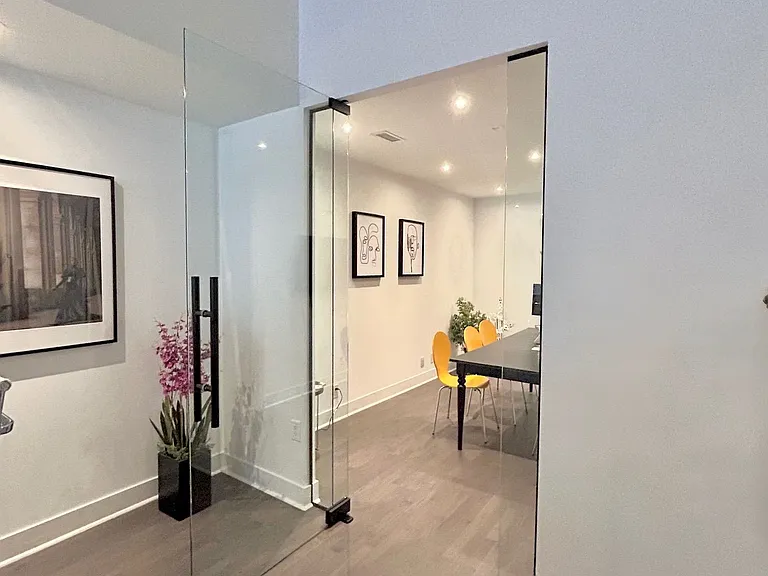 399 Adelaide St W #104 — Photo 8