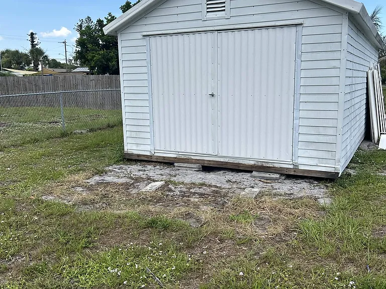 1177 South Ln — Photo 23