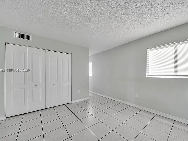 2011 Bay Dr #12 — Photo 18