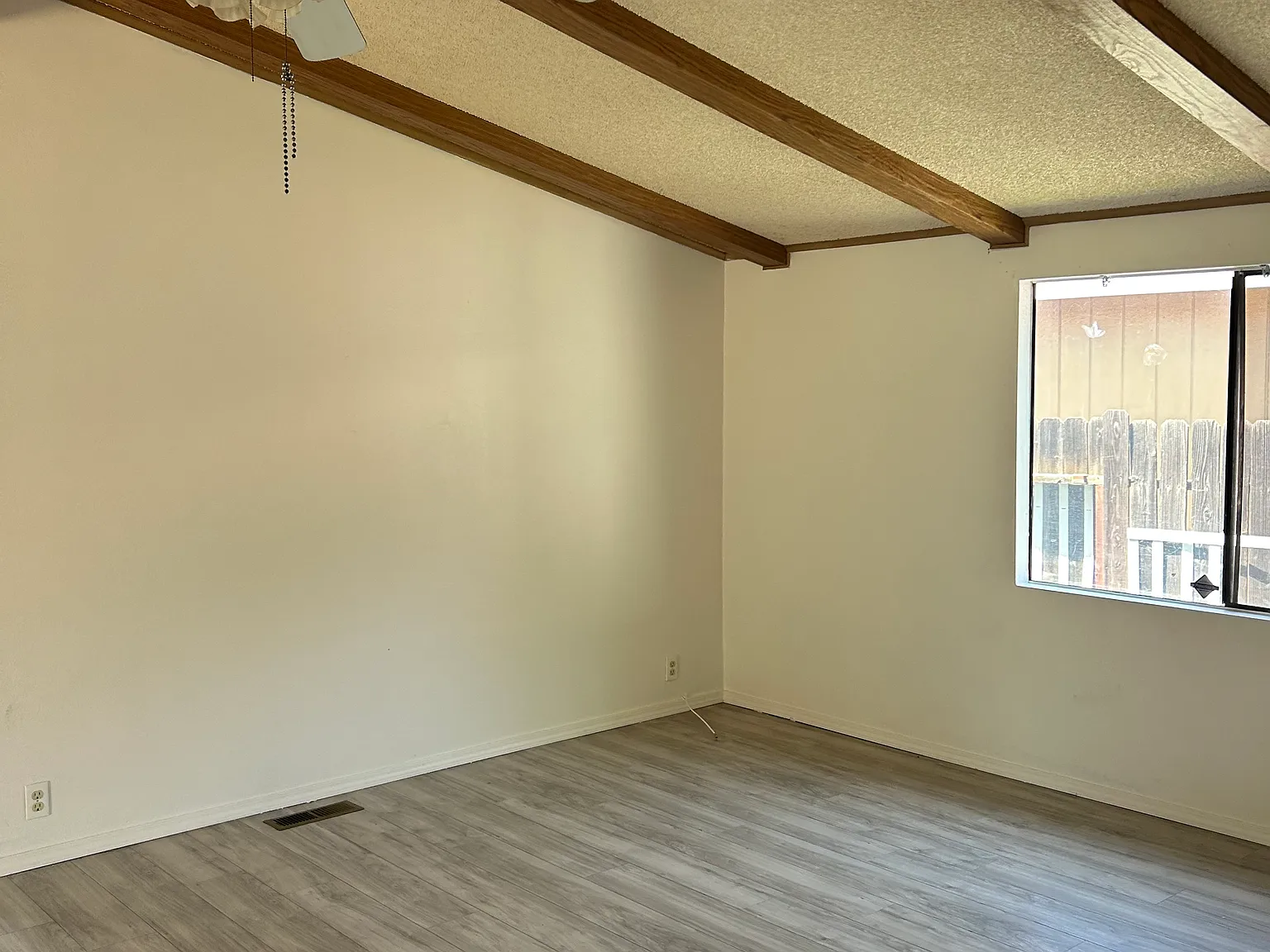 3 bed, 1344 sqft, $3,000 — Photo 3