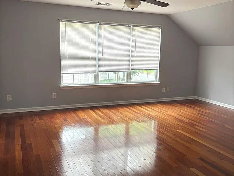 8061 Station Rd — Photo 10