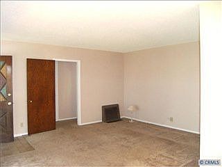 4th image of 5422 Bellflower Blvd