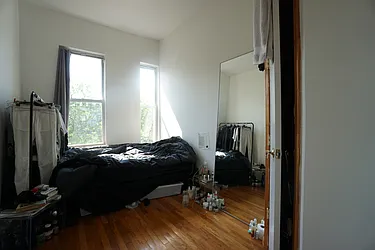 Rented by Rennit Inc.