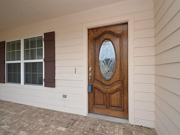 2nd image of 703 Buttercup Ct