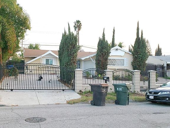 2nd image of 17038 Gumbiner Dr