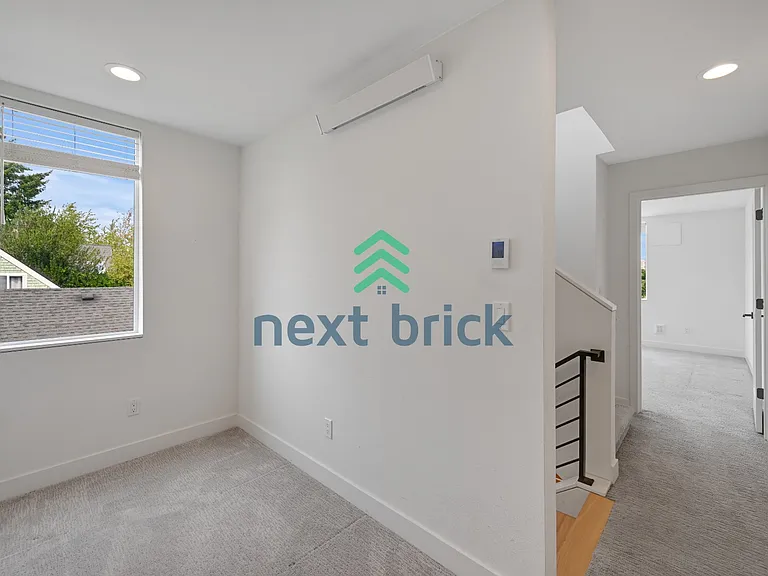 4521 Sunnyside Ave N #C — Photo 12