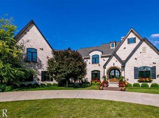 9 Worthington Ct, Bloomington, IL
