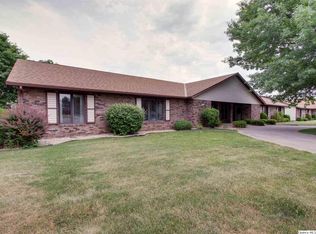 3907 Pine Ridge Dr, Quincy, IL 62305