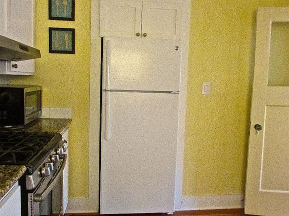 4th image of 546 4th St