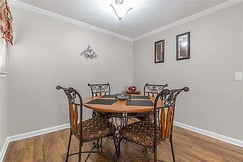 2 bed, 1300 sqft, $1,750 — Photo 2