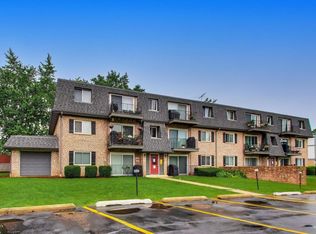 900 S Plum Grove Rd APT 216, Palatine, IL 60067