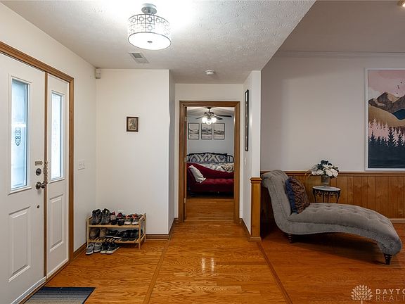 4th image of 5535 Hearthside Ct