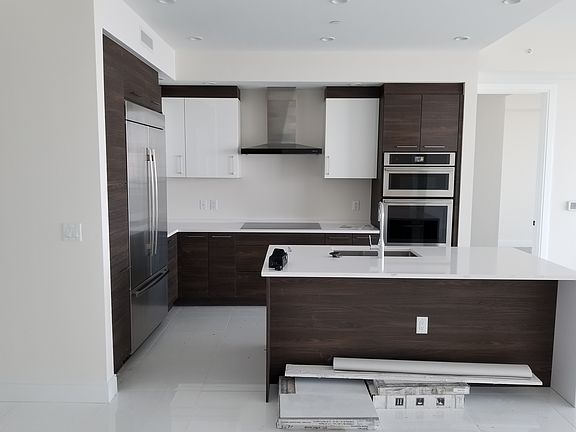 3rd image of 100 1st Ave N Unit 2903
