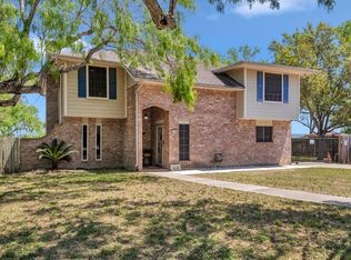 3714 Castle Forest Cir, Corpus Christi, TX 78410