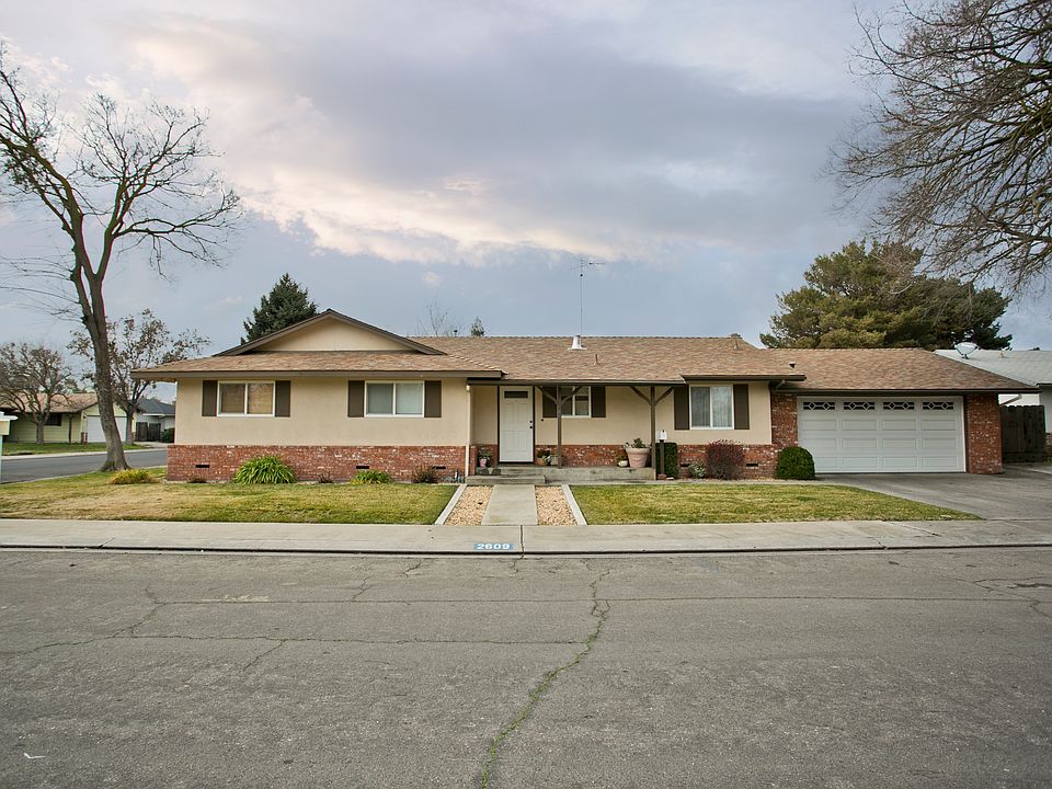 1st image of 2609 Sharondell Dr