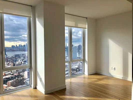 Rented by Stonehenge NYC LLC | media 4