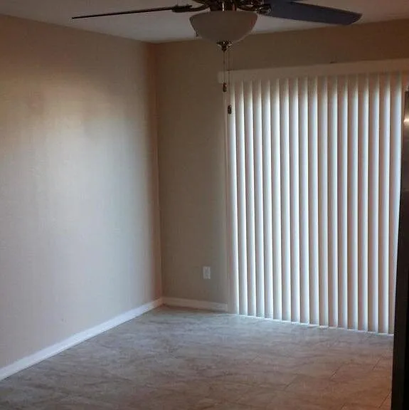 4132 W Colter St — Photo 2