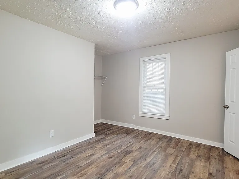 417 Pine St — Photo 12