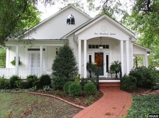 107 Poplar St, Martin, TN 38237