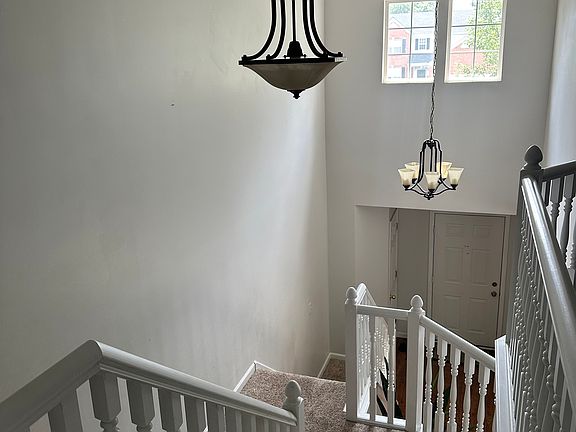 5th image of 8304 Andrusia Ln