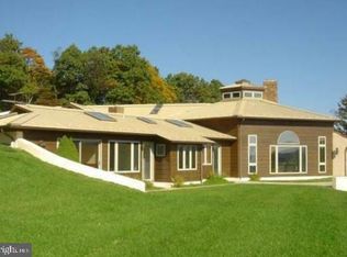 430 Aurora Ln, Sugar Grove, WV 26815