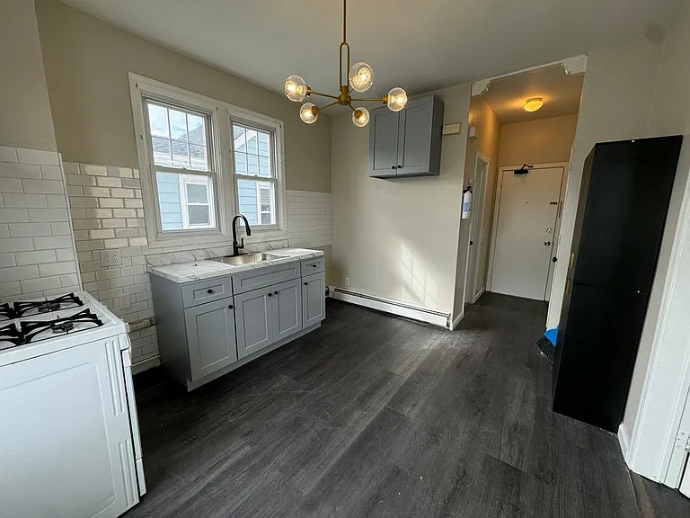 318 Ampere Pkwy #2 — Photo 8