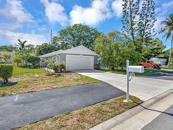 4th image of 1241 Pine Sage Cir