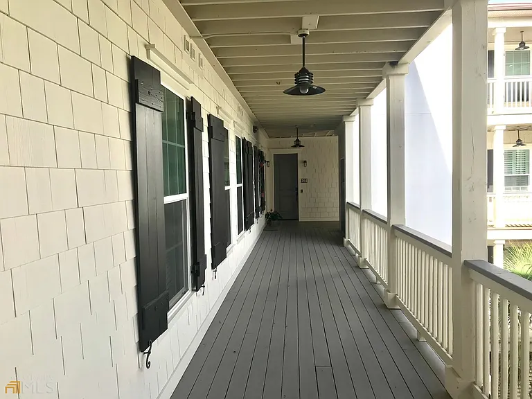 111 Gascoigne Ave #204 — Photo 30