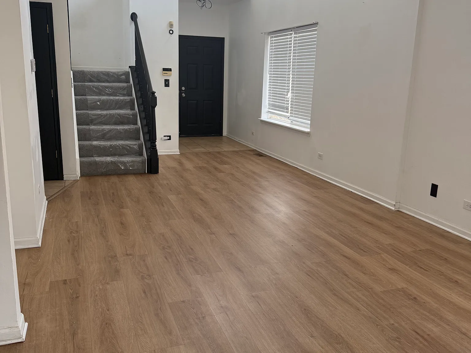 3 bed, 2.5 bath, 1525 sqft, $2,950 — Photo 4