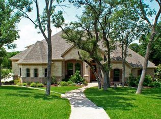 113 Creekwood Ct, Lakeside, TX 76108