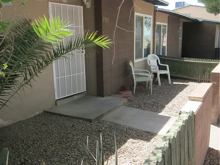357 E Van Wagenen St #0 — Photo 2