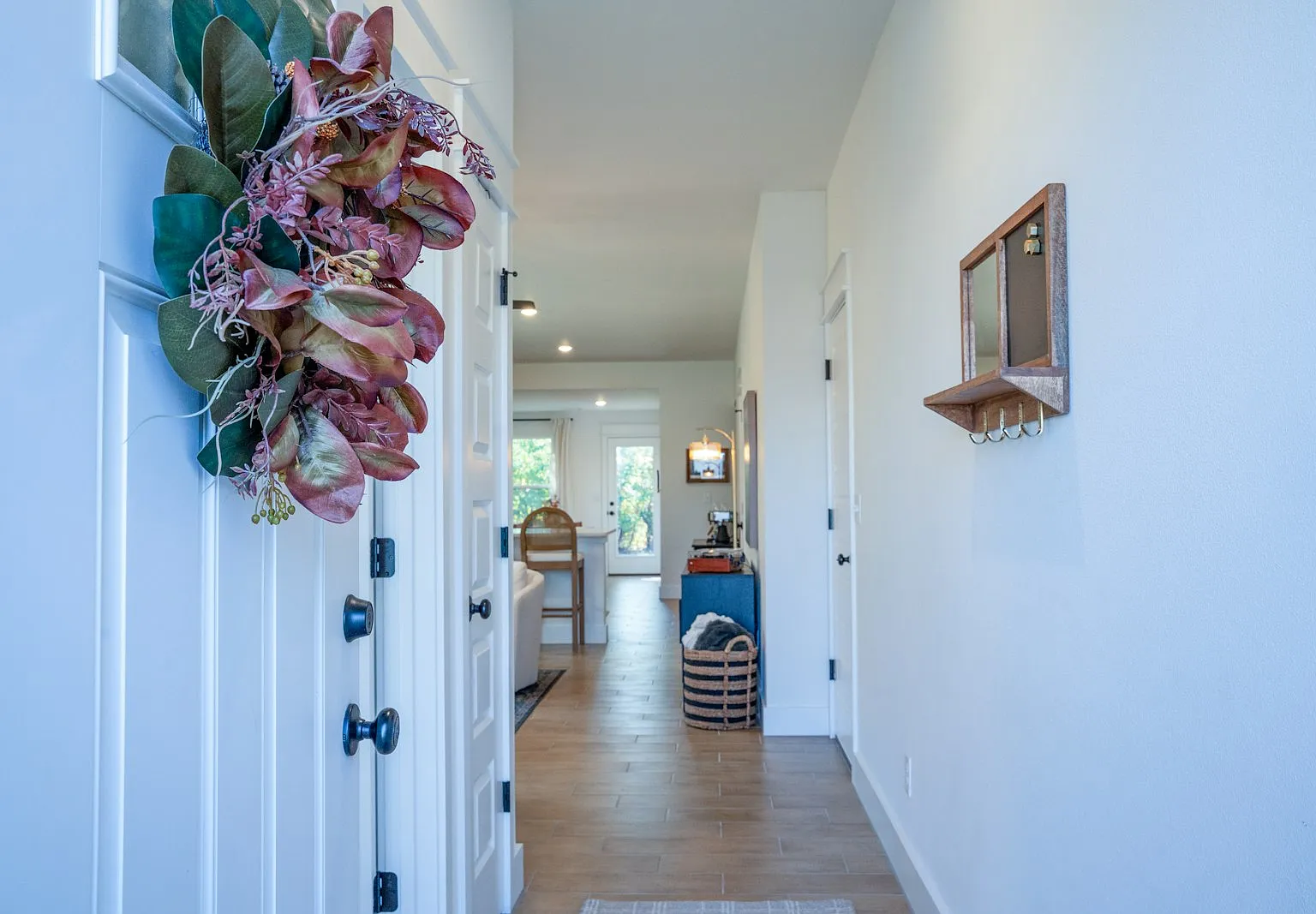 610 Kendra St — Photo 3