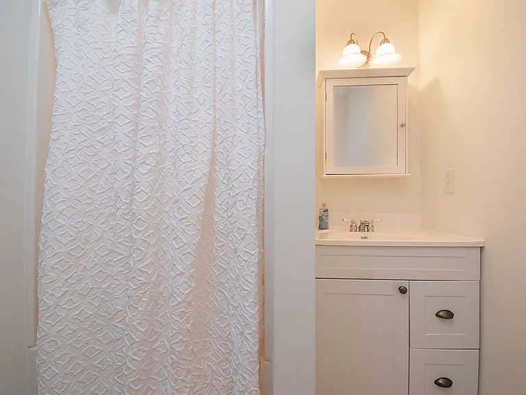74 Royal Oak Ct #206 — Photo 15