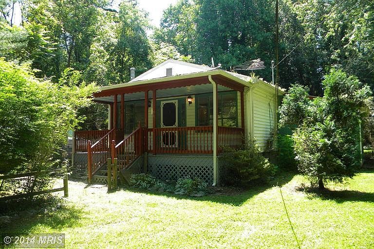 1st image of 198 Ellis Dr