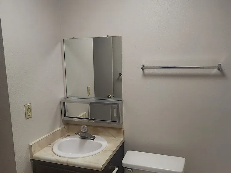 870 Browning St #9 — Photo 12