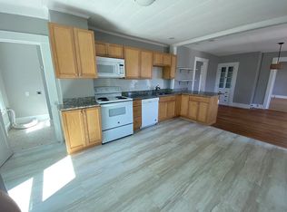 7 Holly St #B, Concord, NH 03301